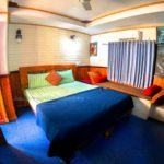 2-bedroom-houseboat