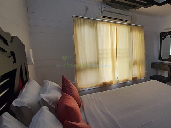 1-bedroom-kerala-houseboat