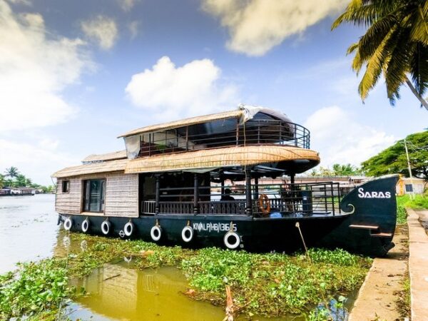 1-bedroomsuper-deluxe-houseboat