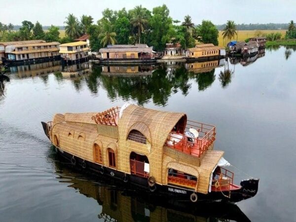 1 bedroom traditional houseboat rate