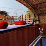upper deck houseboat