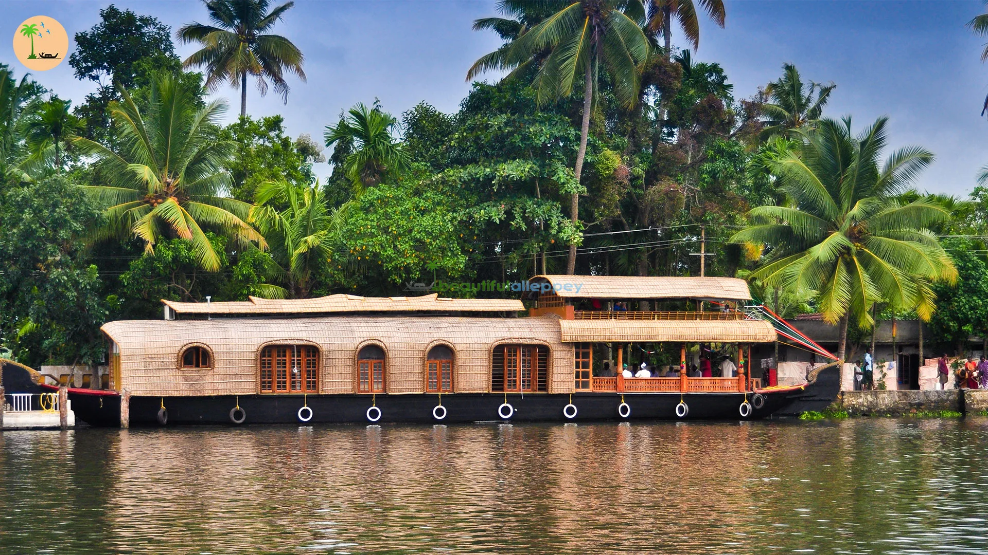 2 bedroom super deluxe houseboat