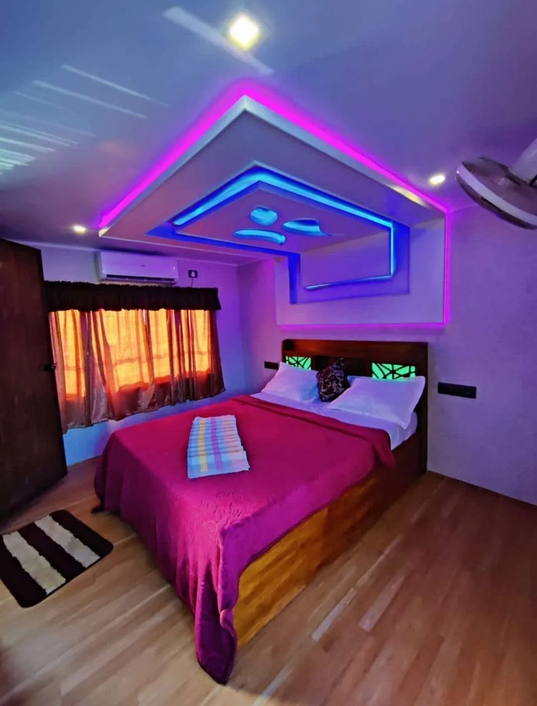 alleppey houseboat