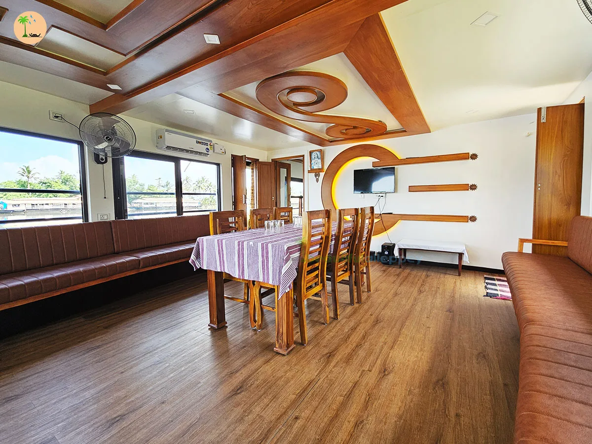 glass covered ac dining premium 3 bedroom houseboat