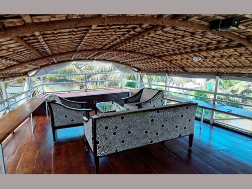 upper deck houseboat alleppey