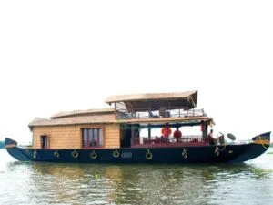 1 bedroom boathouse with upper deck