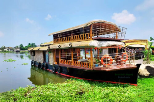 1 Bedroom deluxe houseboat alleppey