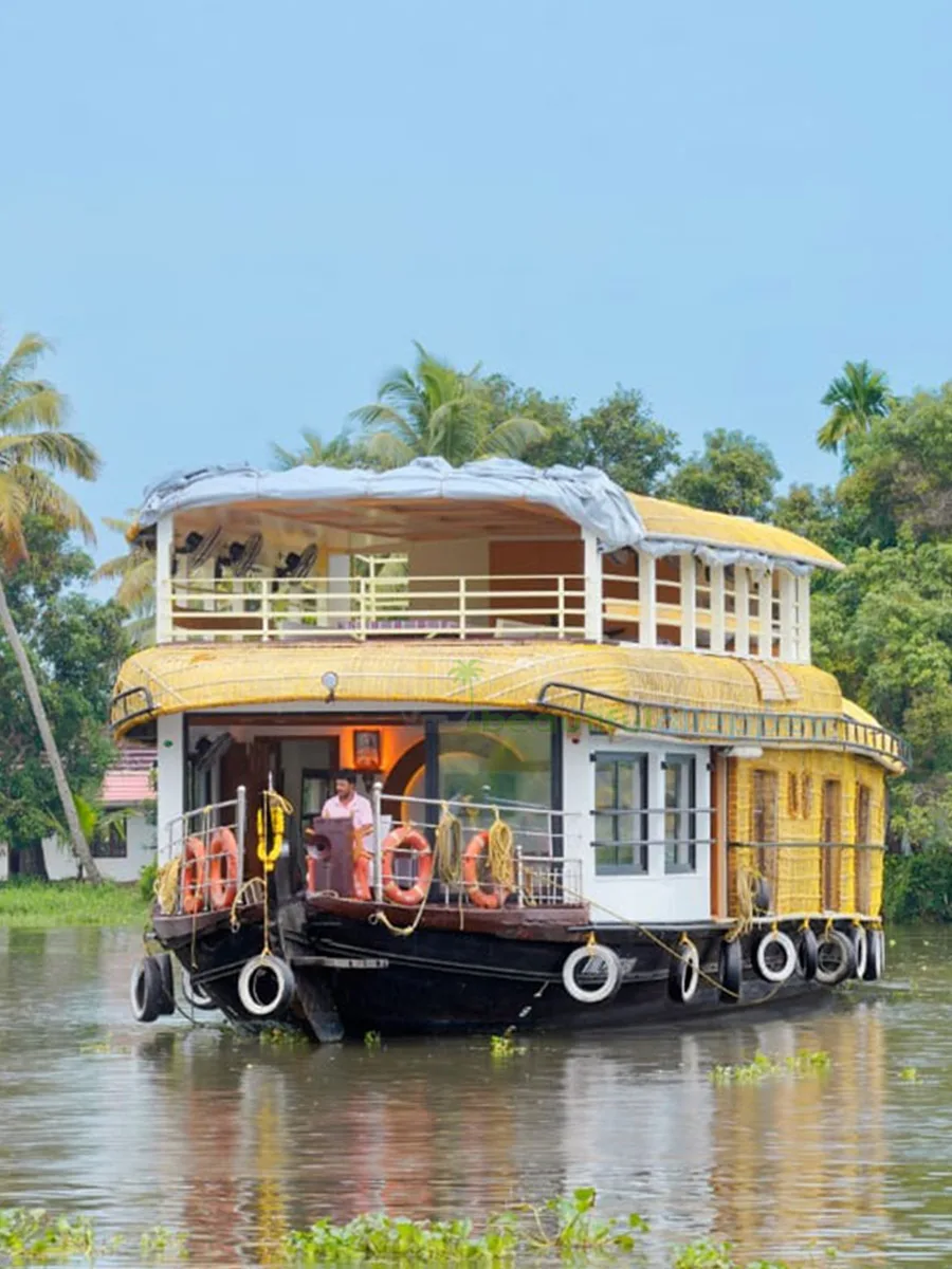3 Bedroom premium houseboat alleppey