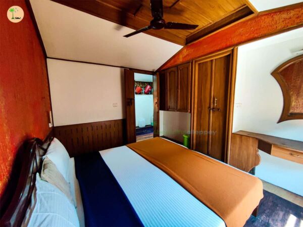 3 bedroom house boat alleppey