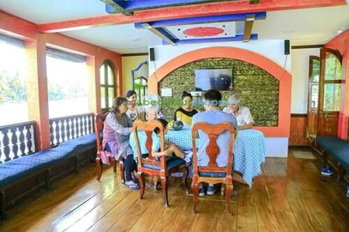 Houseboat dining area