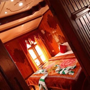 deluxe houseboat alappuzha