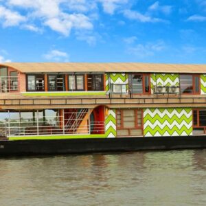 5 Bedroom Houseboat