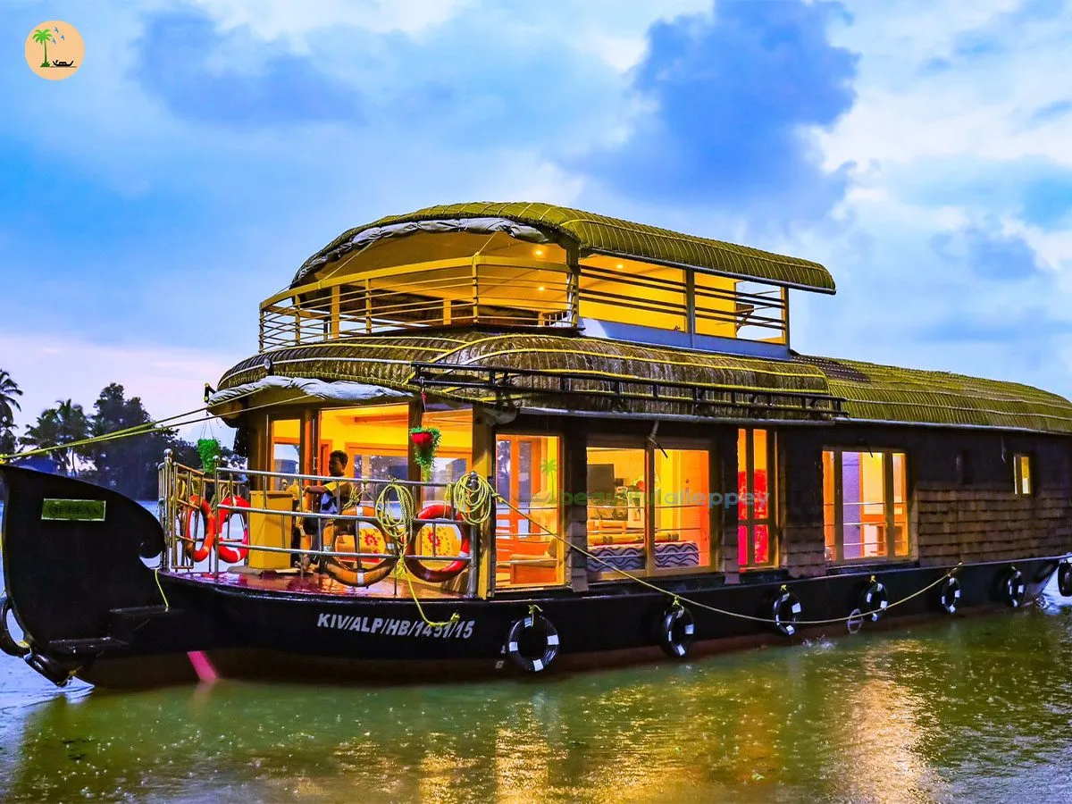 1 bedroom premium houseboat alappuzha