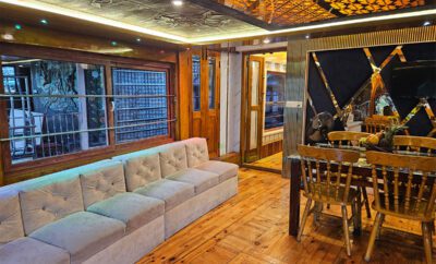 One Bedroom Premium Houseboat with Upper Deck Hbcode: KMA01