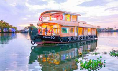 Two Bedroom Premium Houseboat with upper deck – BNU02