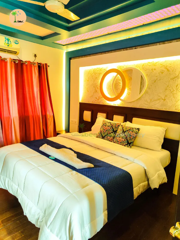 Bedroom-03 Alleppey Boathouse Premium 3 rooms