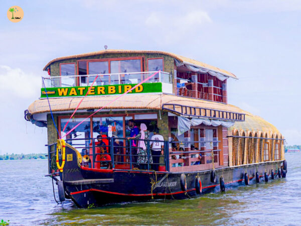 3 Bedroom Deluxe Houseboat