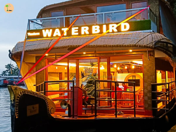 WaterBird 3 Bedroom Houseboat