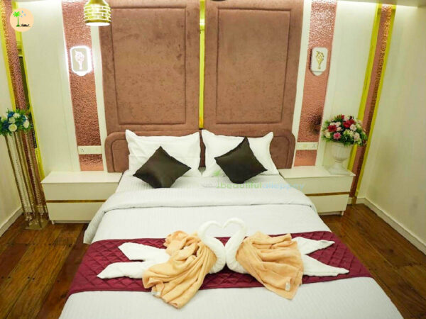 Rate of 5 Bedroom houseboat alleppey