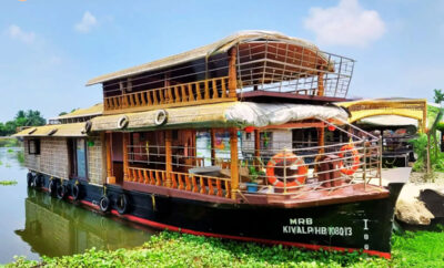 One Bedroom Deluxe Houseboat with upper deck Hbcode: MRB01