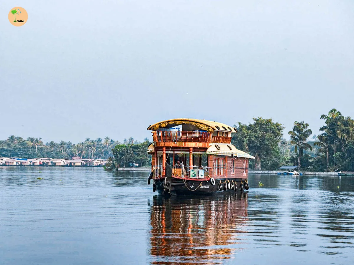 houseboat in alleppey
