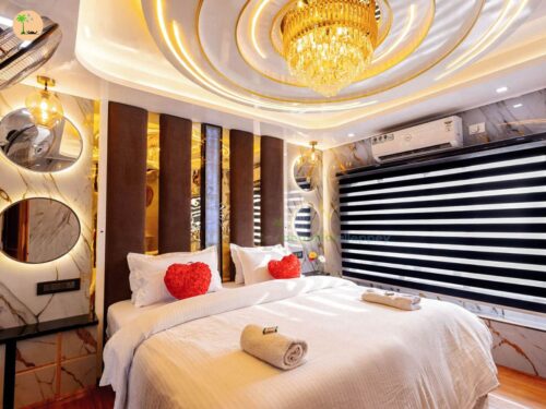 premium houseboat in alleppey