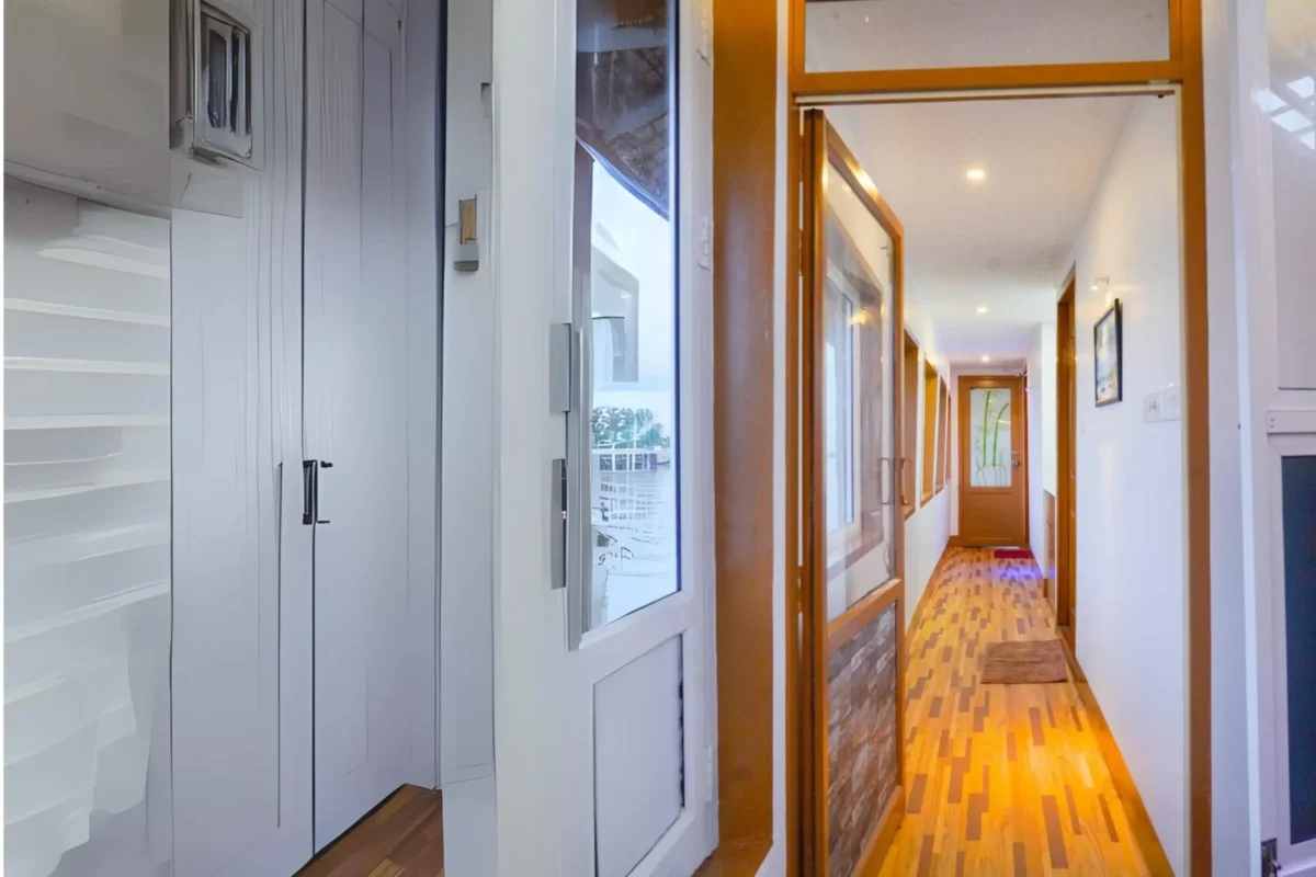 premium houseboat booking in alleppey