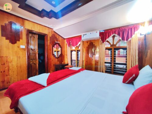 1 bedroom boathouse