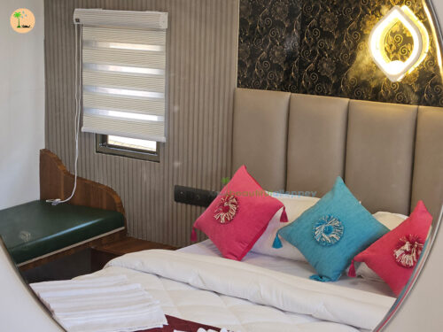 premium houseboat alleppey kerala