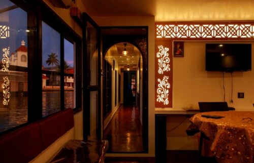 premium 2 bedroom alleppey houseboat