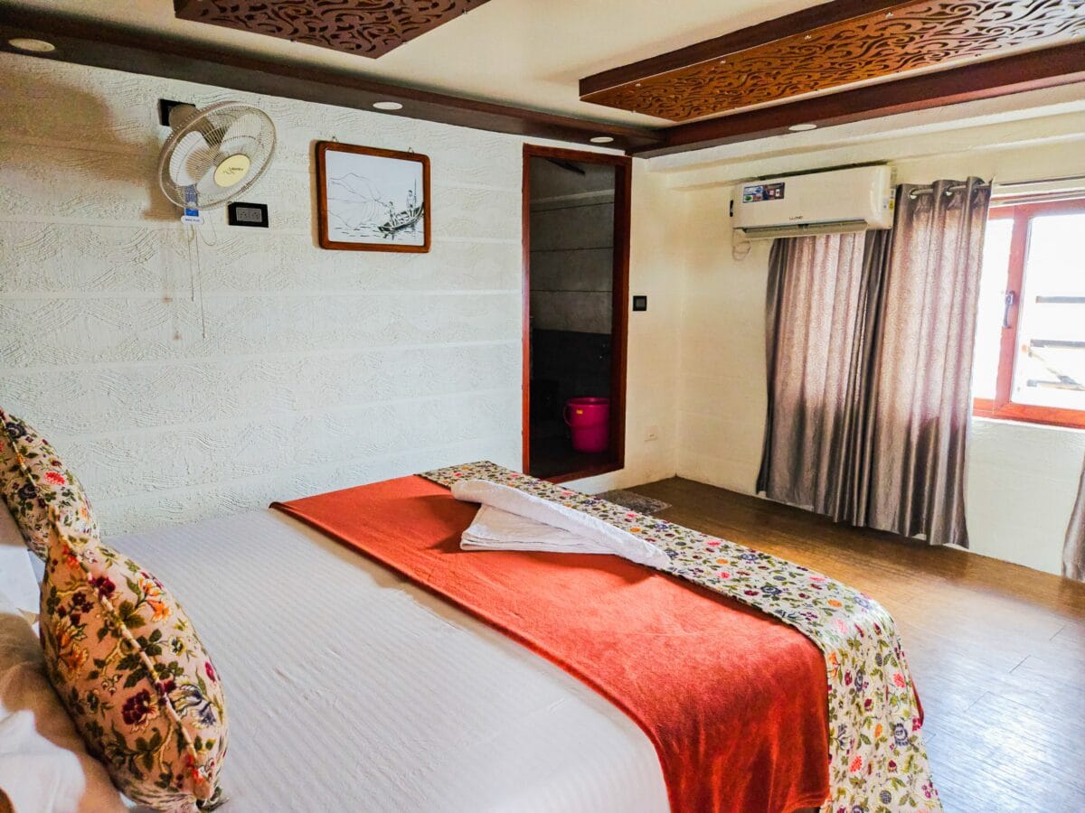 luxuey houseboat in alleppey
