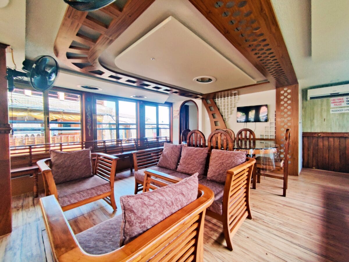 glass covered houseboat