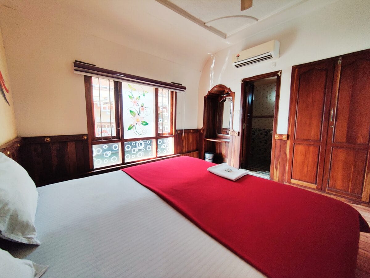 houseboat in alleppey