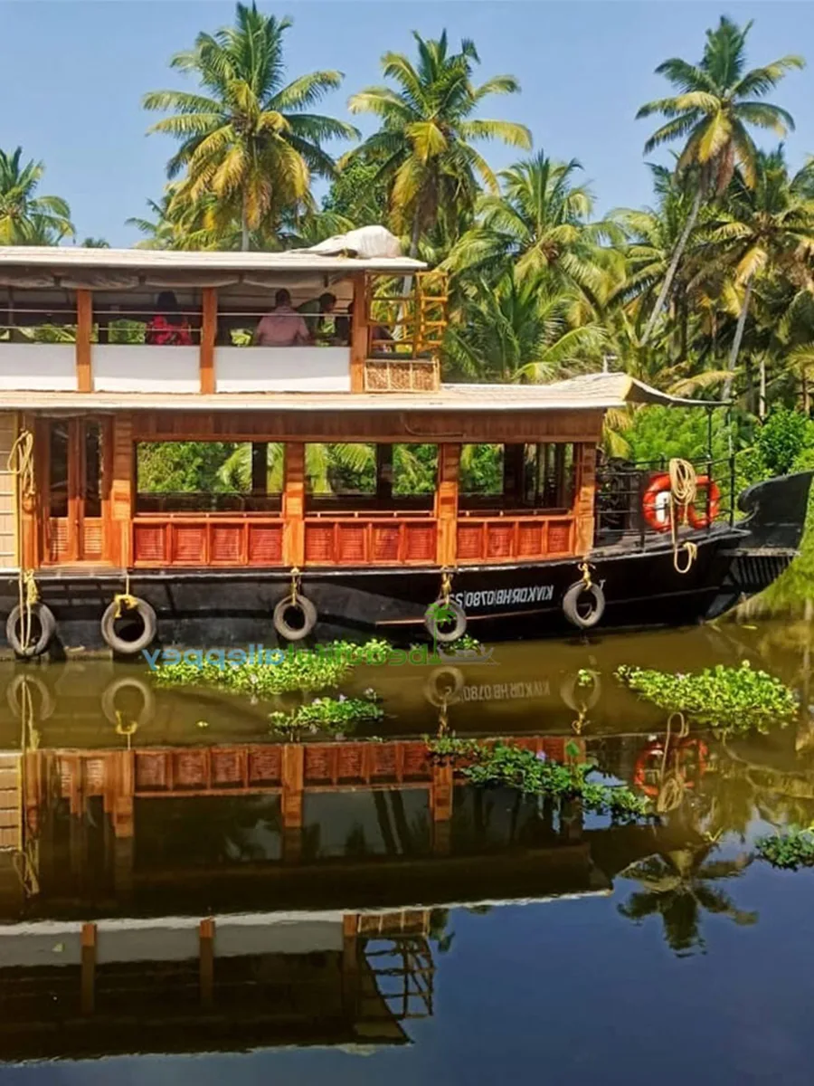 1 Bedroom Premium boat house in alleppey booking