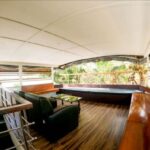 upper deck boathouse for day trip
