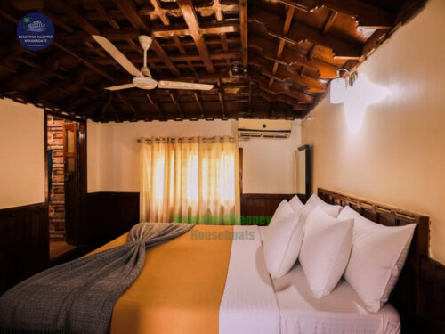 Premium houseboat in kerala