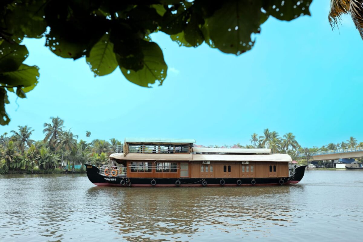 Alleppey houseboat