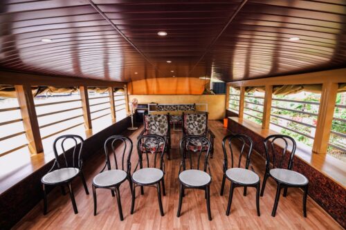upper deck 2 bedroom houseboat