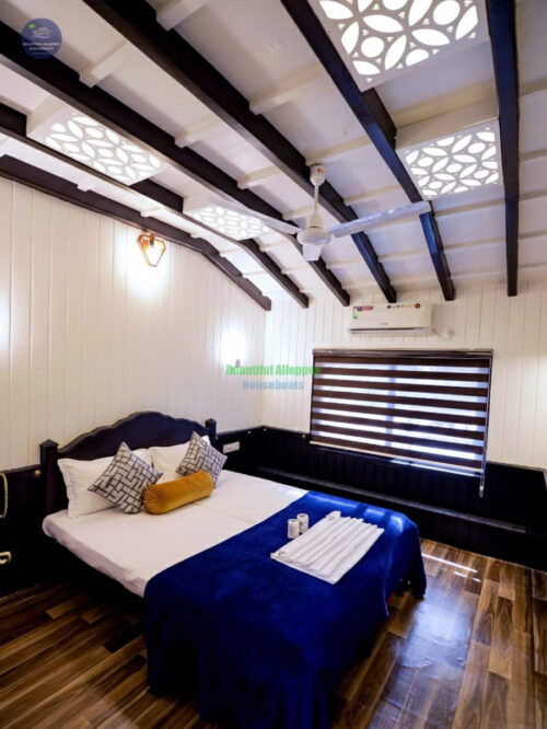 3 Bedroom deluxe houseboat-bnu03u