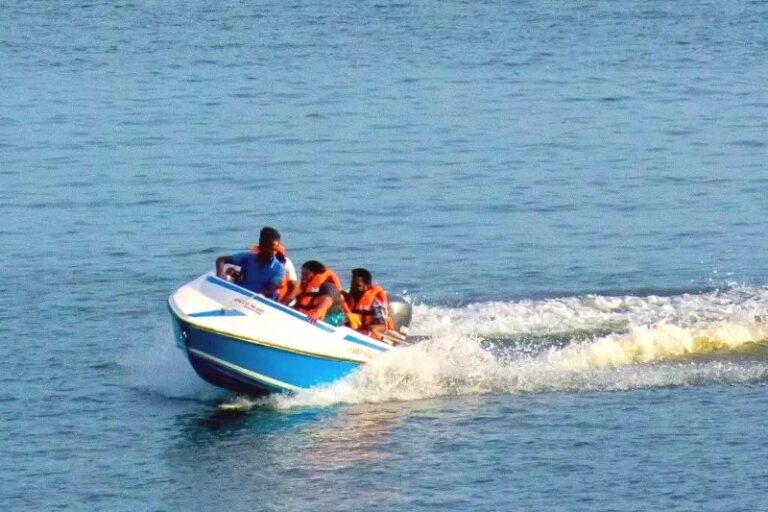 adventours speed boat ride in alleppey backwater