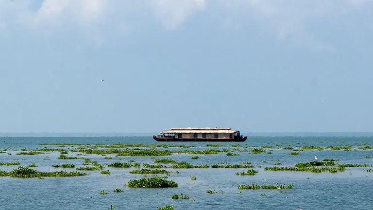 Kumarakom Backwaters Houseboat
