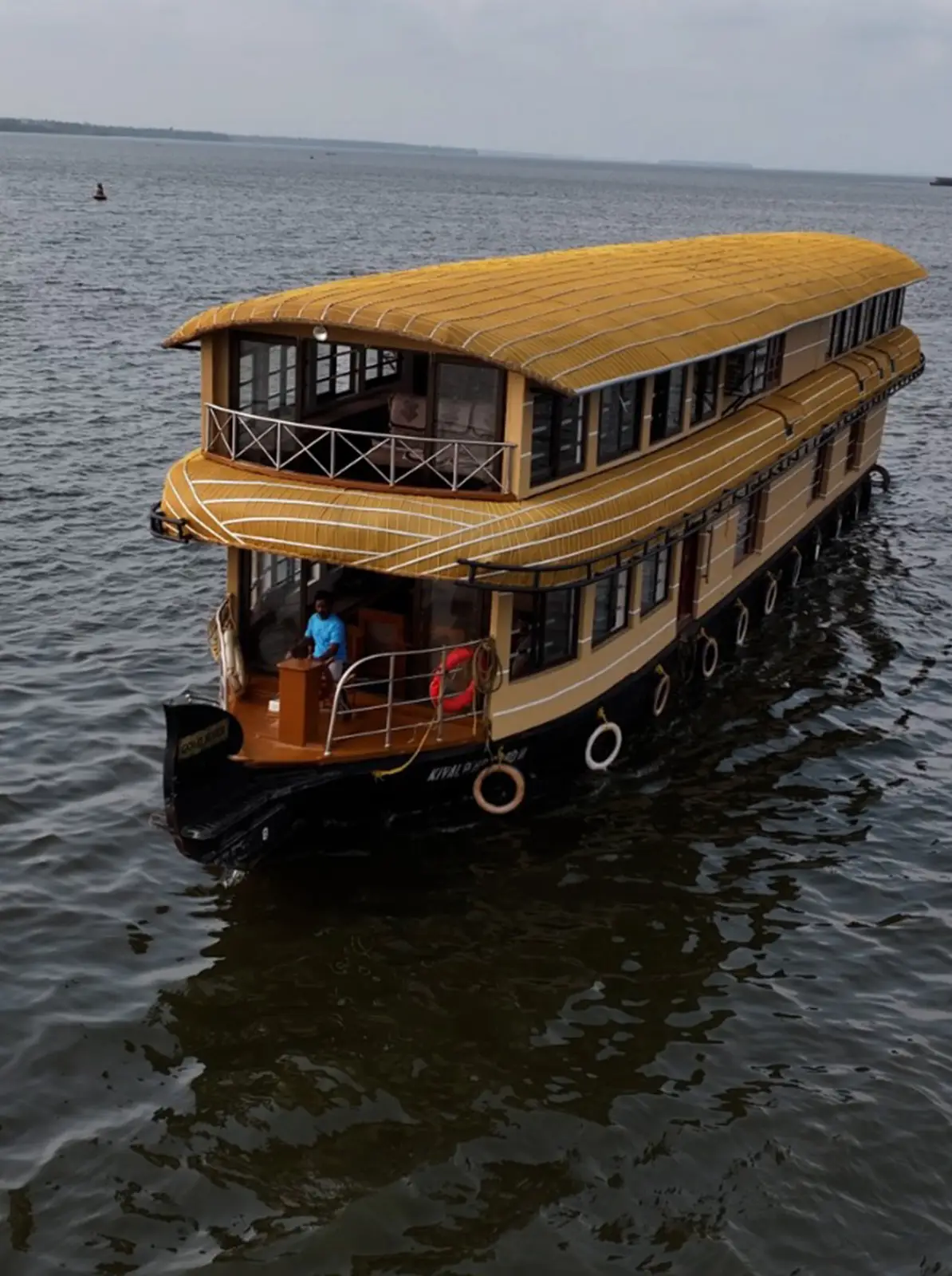 Gold River 4 Bedroom Premium Houseboat in Alleppey for Famalies and Groups